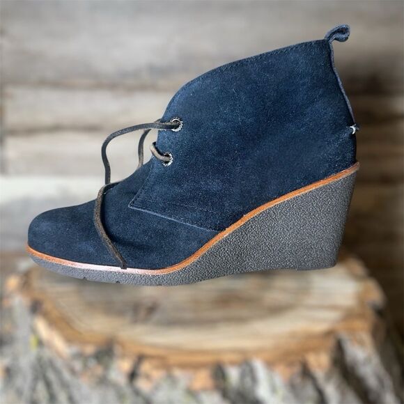 Sperry - Picture 2 of 7